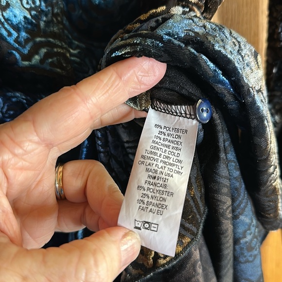 Snoskins Black,Blue,Brown Velvet Tunic Top. Sharkbite Front,Rounded Back,V-Neck - Picture 5 of 9